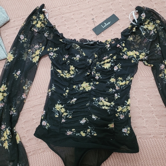 Lulu's bodysuit size small - Picture 1 of 3